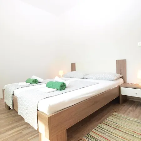 Fuer 4 Personen Ca 42 Qm In Fazana, Istrien Istrische Riviera Apartment Fazana